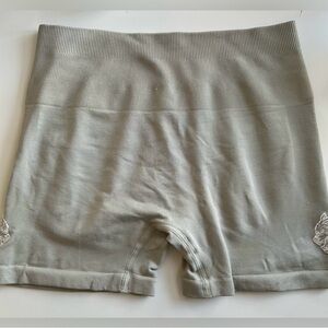 Wolves Forever Everson Seamless “Sierra” Shorts in Cactus Gray - S